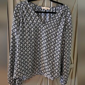 LOFT Navy and White Patterned V Neck Blouse Latge